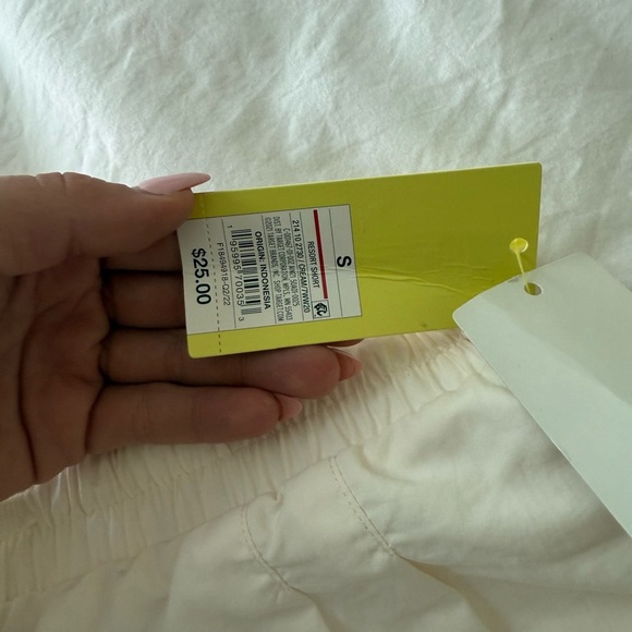 All in Motion Cream Women's Shorts - Picture 3 of 6